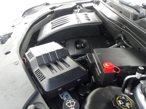 Used 2011 GMC Terrain SLT image 27