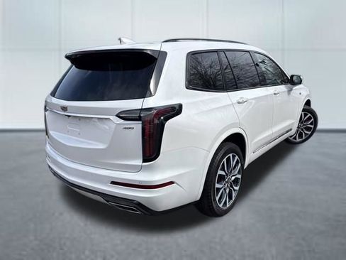 Used 2024 Cadillac XT6 Sport image 4