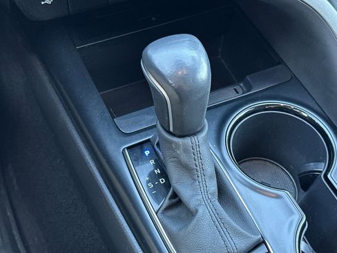 Certified 2020 Toyota Camry SE image 20