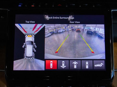 Used 2022 Jeep Grand Cherokee Summit image 7