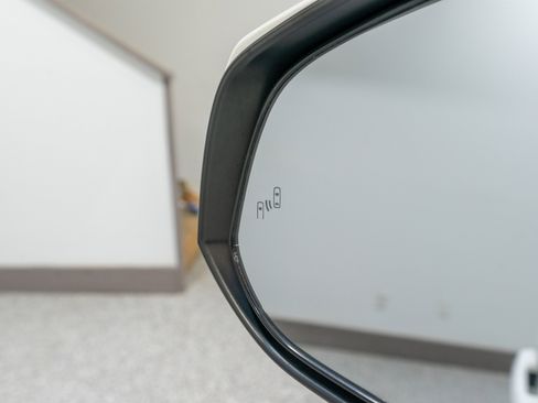 Used 2019 Toyota RAV4 XLE Premium image 13