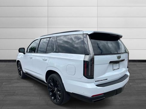 Used 2026 Cadillac Escalade Platinum Sport w/ LPO, ONYX Package AWD/4WD image 3