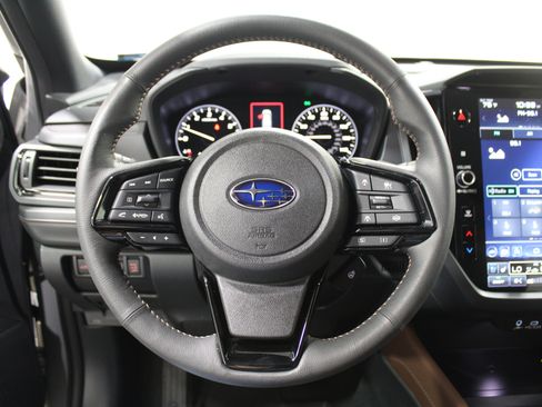 Used 2025 Subaru Forester Touring AWD/4WD image 9
