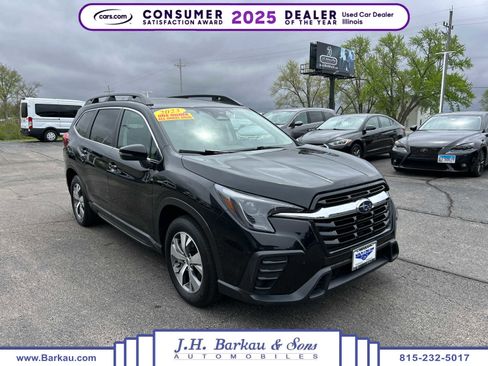 Used 2023 Subaru Ascent Premium w/ Convenience Package AWD/4WD image 1
