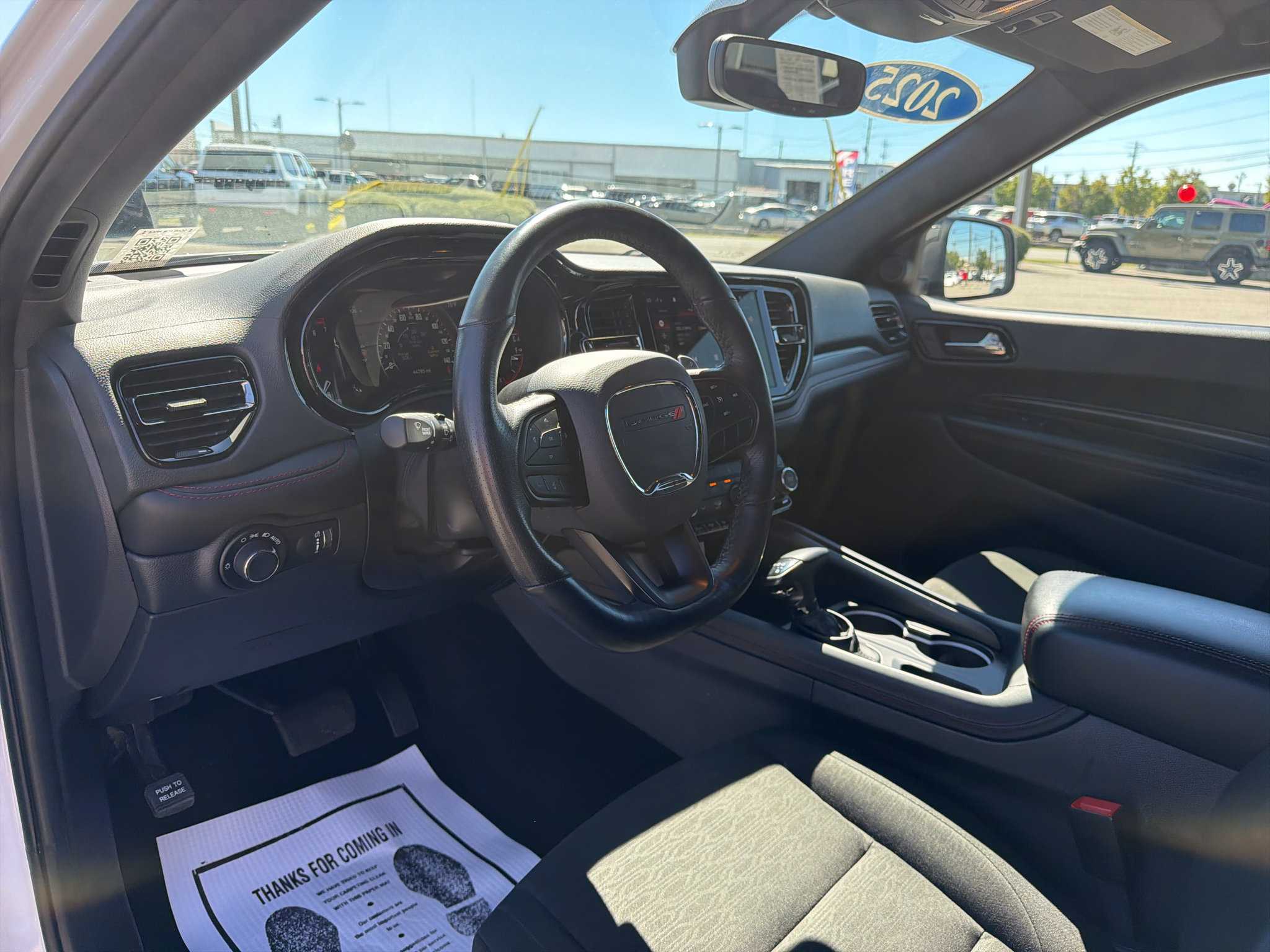 Used 2025 Dodge Durango GT RWD image 24