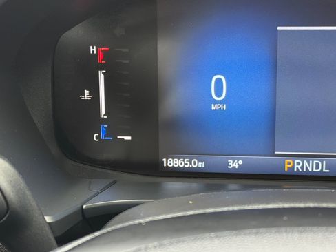 Used 2025 Ford Escape Active AWD/4WD image 25