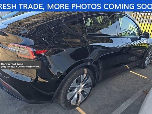 Used 2024 Tesla Model Y Long Range AWD/4WD image 5