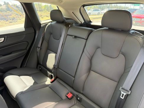 Used 2025 Volvo XC60 B5 Plus AWD/4WD image 22