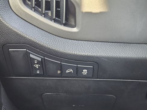 Used 2012 Kia Sportage LX FWD image 19