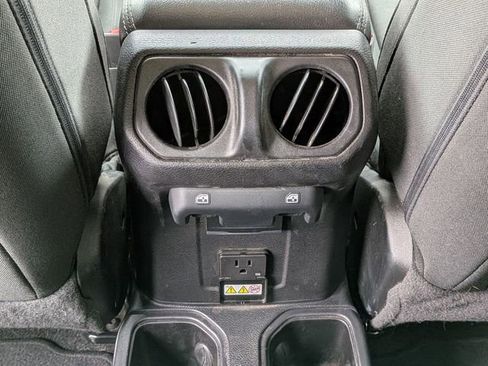 Certified 2021 Jeep Wrangler Unlimited Sahara AWD/4WD image 29
