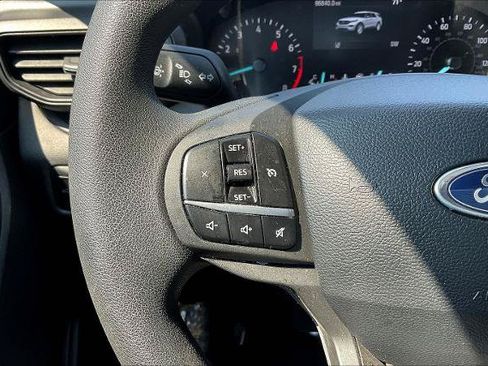 Used 2023 Ford Explorer 4WD image 11