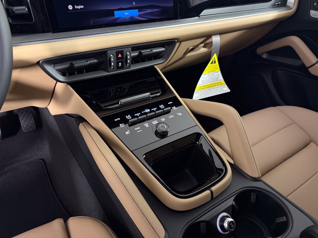 Certified 2026 Porsche Cayenne AWD/4WD image 25