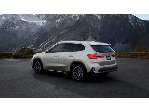 New 2026 BMW X1 xDrive28i w/ Technology Package image 2