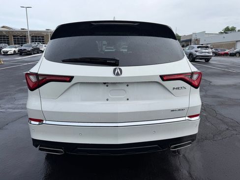 Used 2023 Acura MDX SH-AWD w/ Technology Package image 7