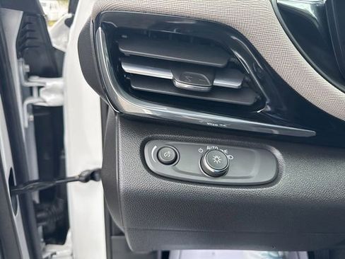 Used 2024 Buick Envista Avenir FWD image 21