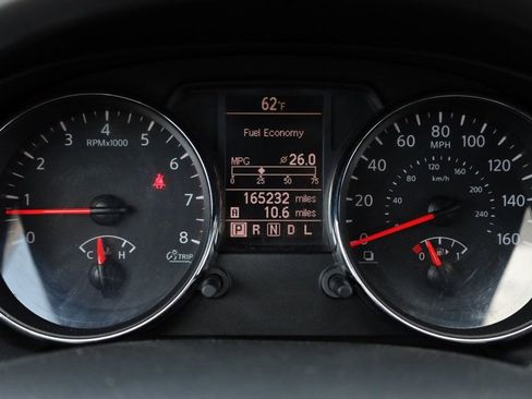 Used 2011 Nissan Rogue S image 32