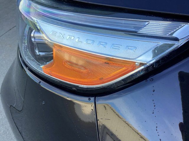 Used 2024 Ford Explorer XLT w/ Equipment Group 202A AWD/4WD image 6
