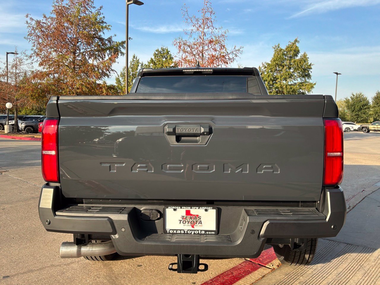 Used 2026 Toyota Tacoma SR w/ SR Upgrade Package RWD image 7