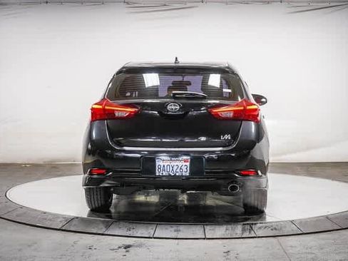 Used 2016 Scion iM image 3