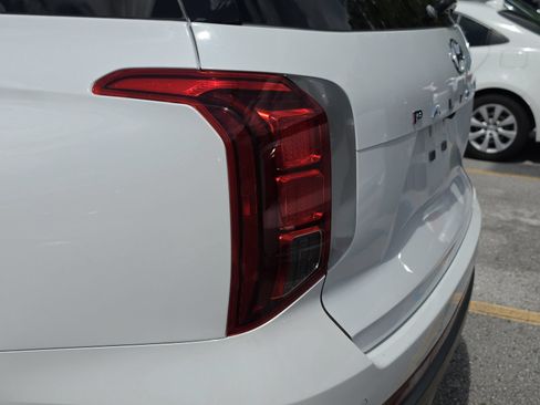 Used 2025 Hyundai Palisade SEL FWD image 10