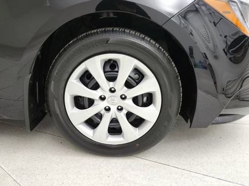 Used 2025 Toyota Corolla LE image 25