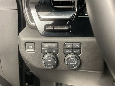 Certified 2024 Chevrolet Silverado 2500 High Country w/ Midnight Edition image 15