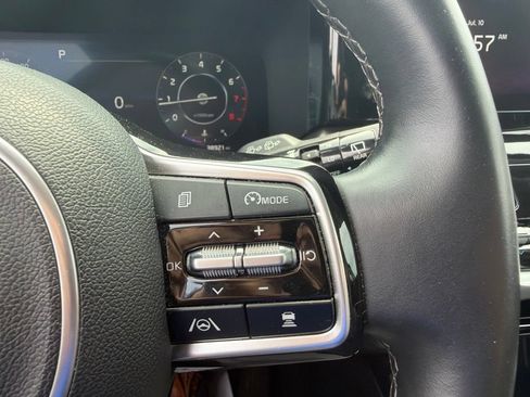 Certified 2023 Kia Sorento SX AWD/4WD image 28