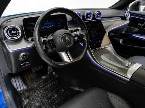 Used 2025 Mercedes-Benz CLE 300 4MATIC Coupe w/ AMG Line image 3
