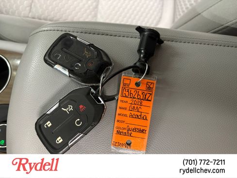 Used 2018 GMC Acadia SLE AWD/4WD image 22