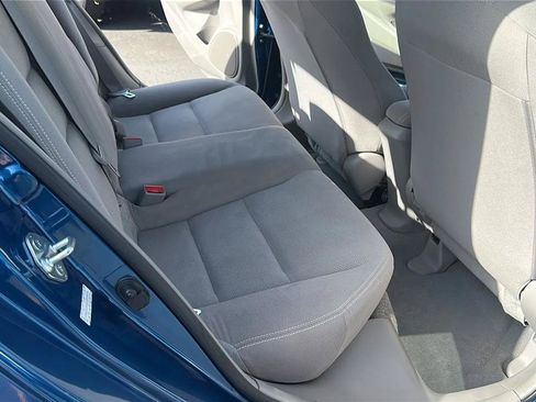 Used 2013 Honda Insight LX image 29