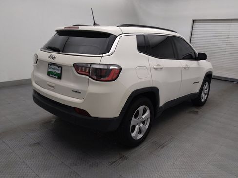 Used 2021 Jeep Compass Latitude FWD image 9