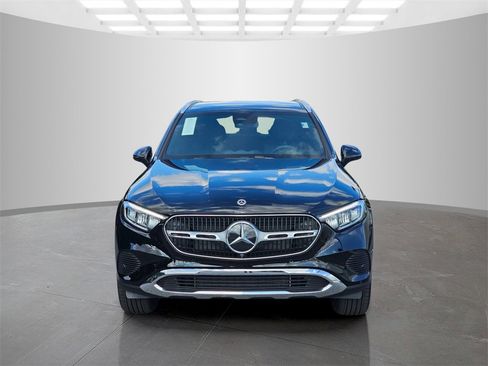 Used 2026 Mercedes-Benz GLC 300 image 2