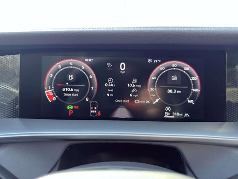 New 2026 Volkswagen Tiguan SE AWD/4WD image 11