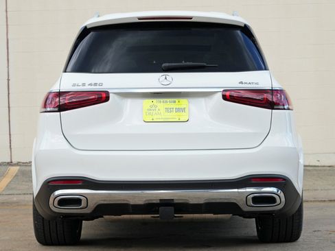 Used 2023 Mercedes-Benz GLS 450 4MATIC image 11