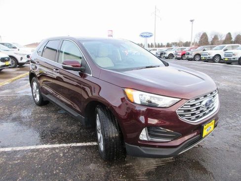 Certified 2024 Ford Edge Titanium AWD/4WD image 7