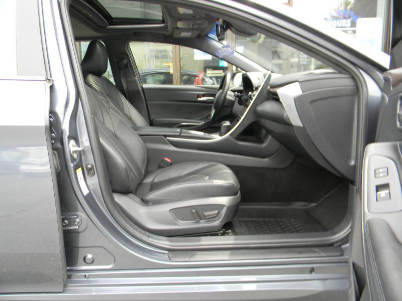 Used 2019 Toyota Avalon XLE w/ Moonroof Package FWD image 14