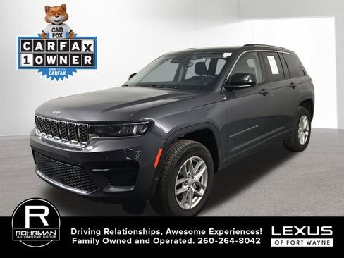 Used 2023 Jeep Grand Cherokee Laredo w/ Luxury Tech Group I AWD/4WD image 1