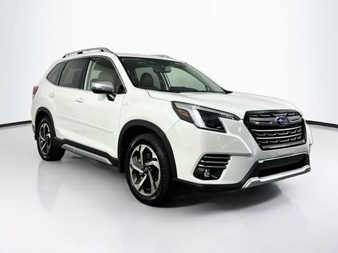 Used 2024 Subaru Forester Touring w/ POP Package 3 AWD/4WD image 2