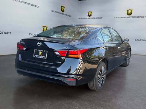 Used 2024 Nissan Altima 2.5 SV AWD/4WD image 5