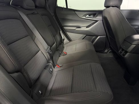 Used 2025 Chevrolet Equinox LT FWD image 30