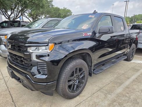 Used 2024 Chevrolet Silverado 1500 RST AWD/4WD image 3