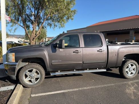 Used 2011 Chevrolet Silverado 2500 LTZ w/ LTZ Plus Package image 21