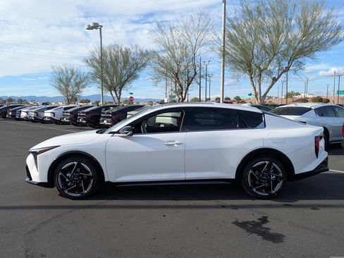 Certified 2025 Kia K4 EX w/ GT-Line Sunroof Package FWD image 2