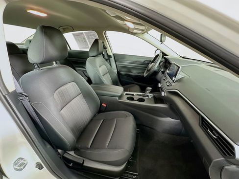 Certified 2025 Nissan Altima 2.5 S FWD image 35