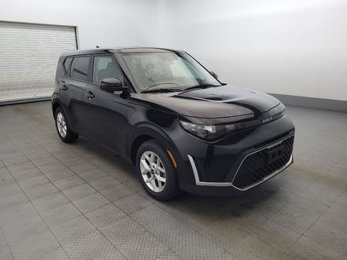 Used 2023 Kia Soul S image 13