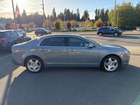 Used 2009 Chevrolet Malibu LT w/ HFV6 Engine Package image 8