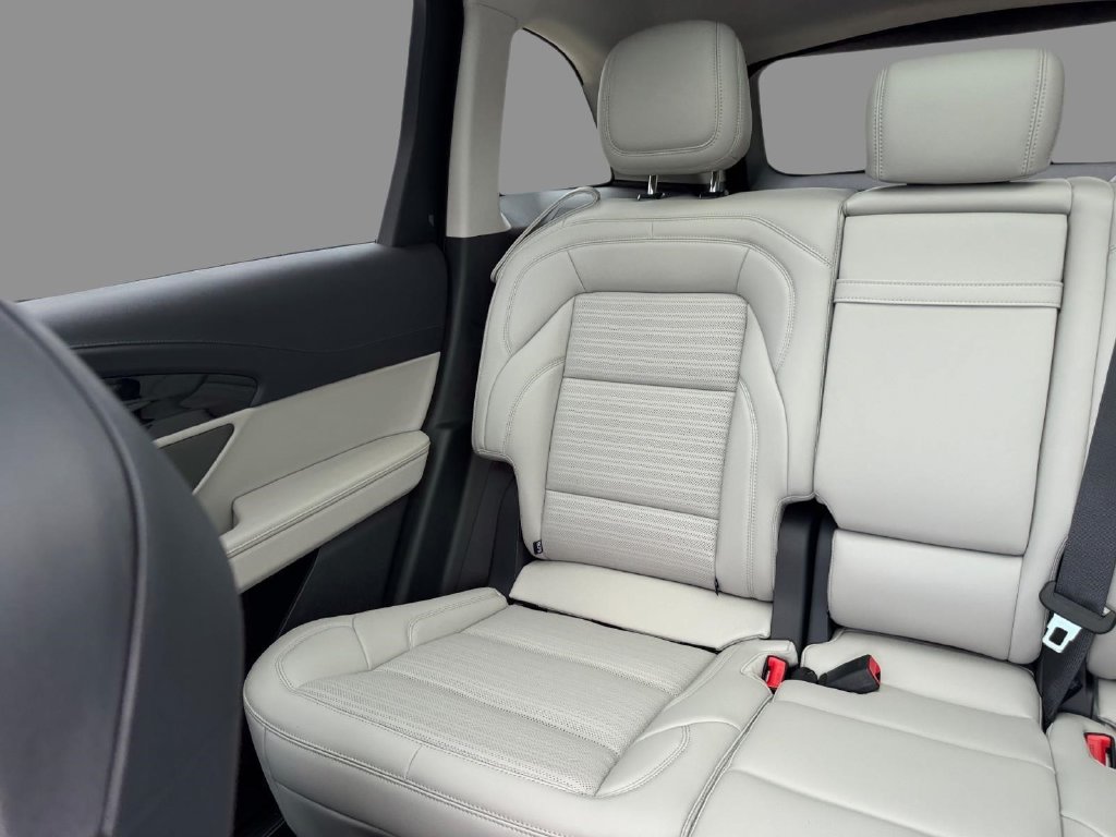 New 2026 Lincoln Nautilus Reserve AWD/4WD image 15