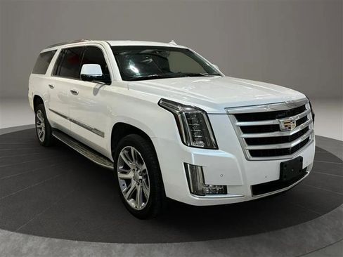 Used 2016 Cadillac Escalade ESV Luxury image 7