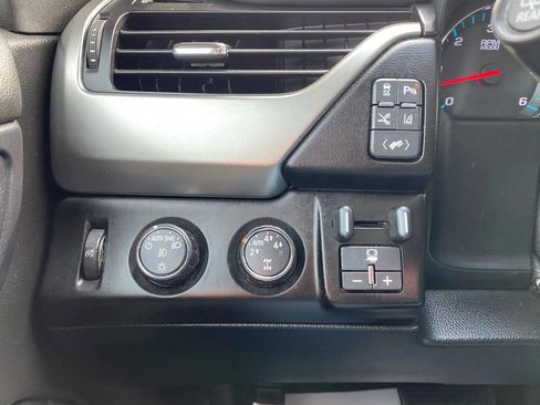 Used 2015 Chevrolet Tahoe LTZ image 13