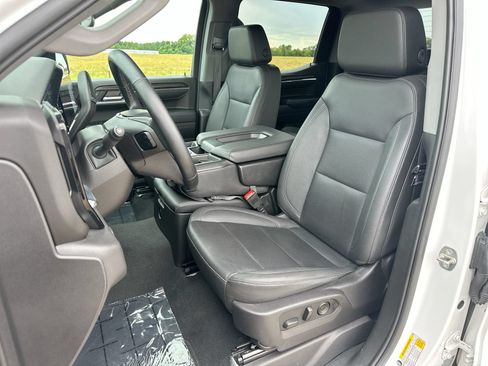 Used 2024 GMC Sierra 1500 SLT AWD/4WD image 11